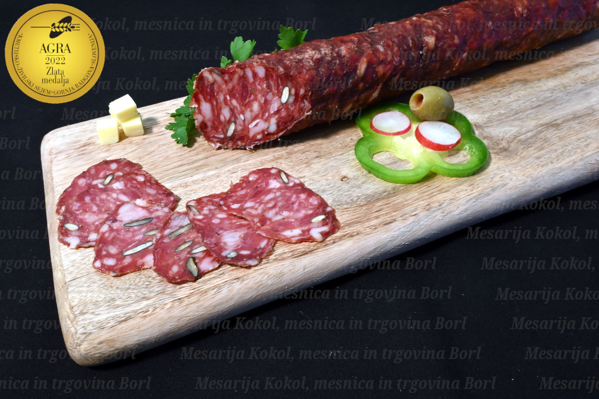  Mesarija Kokol - Suha salama z bučnimi semeni  